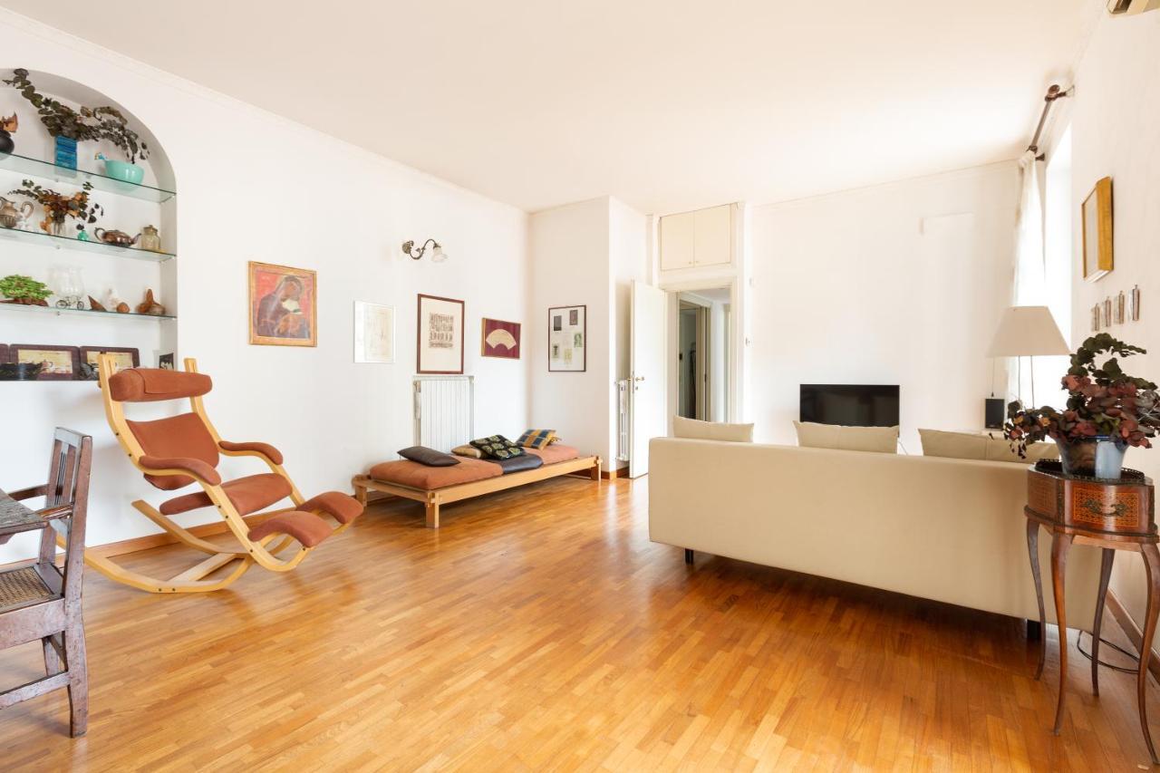 Cozy Apt With Balcony - Porta Romana District Milano Esterno foto